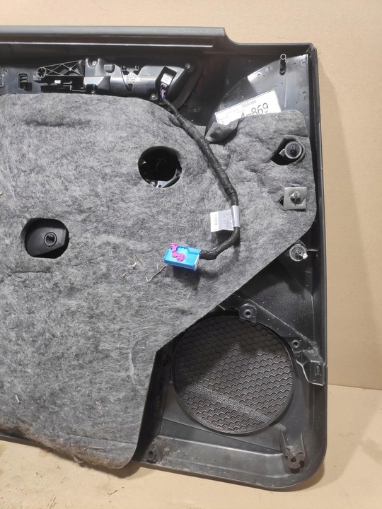 фото №7, Обивка боковина дверь правый перед передних uk volkswa passat b7 834002336