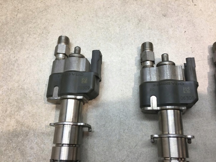 фото №10, Інжектор bmw 3 e91 fl 318 i 75890448-05