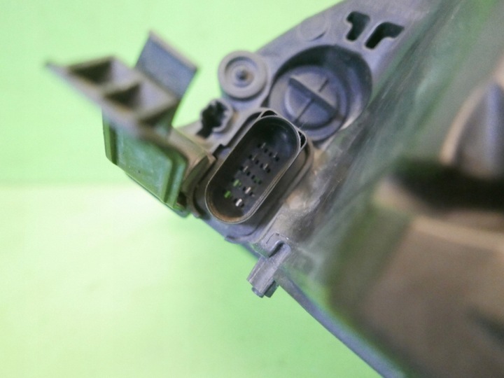 фото №10, Фара лампа права перед 8m5113w029ae ford focus mk2 fl 07-11