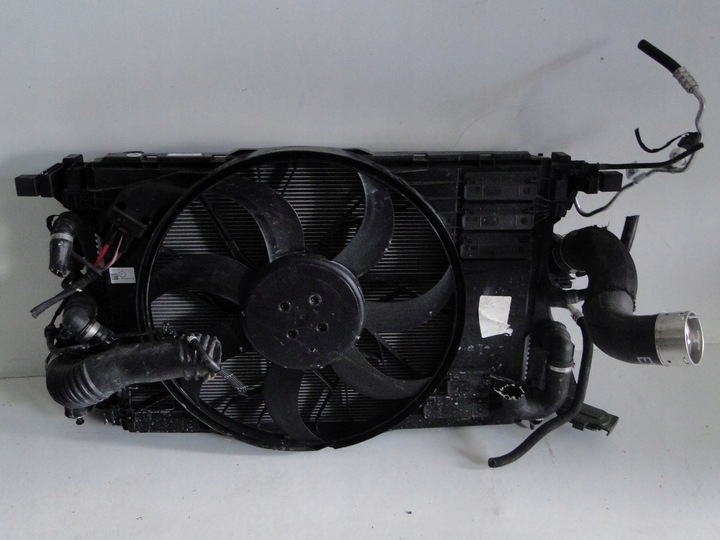 фото №13, Mercedes a w177 amg pas переднее усилитель радиаторов вентилятор абсорбер