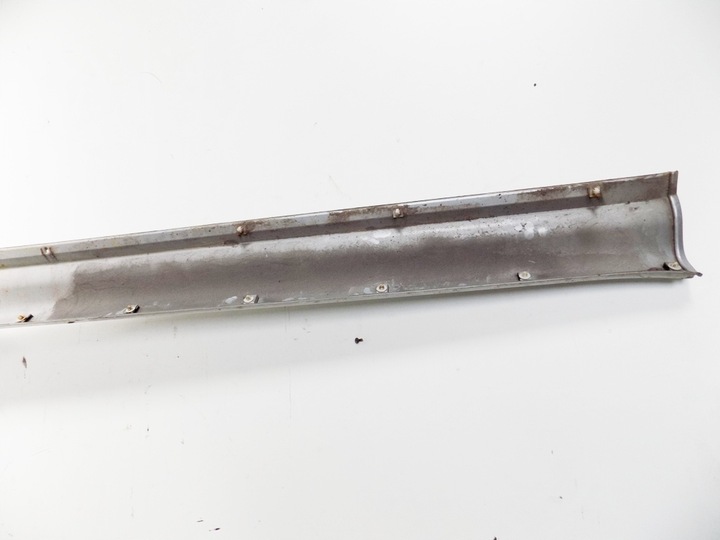 фото №2, Pajero iii 01r планка накладка порогова права 5d