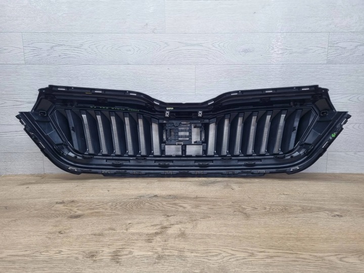 фото №11, Skoda scala 2020 з спереду решітка радіатор