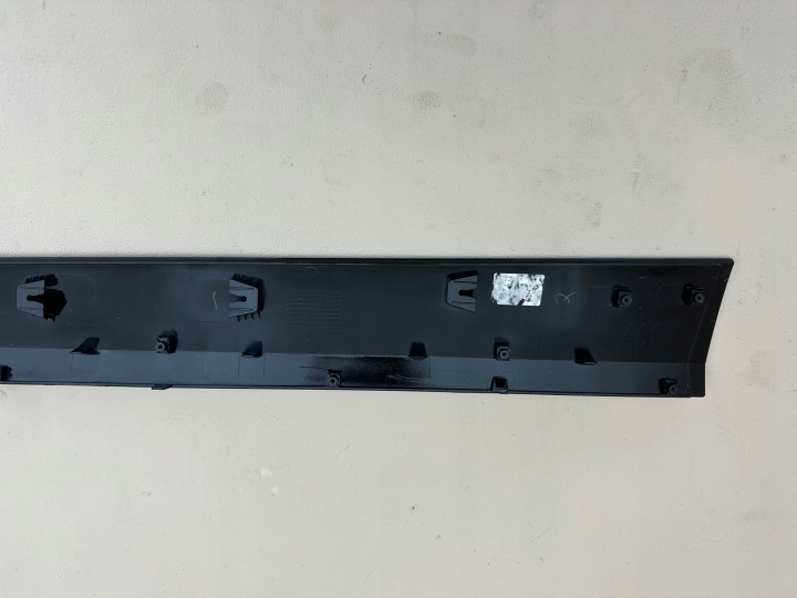 фото №12, Hyundai kona 2 ii ev 23r- молдинг накладка двері праві перед 87726-hf010