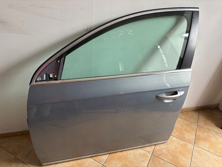 фото №1, Vw passat b7 10-14r дверь левая перед lc7z