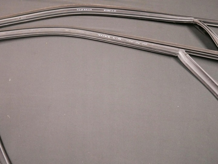 фото №8, Bmw x5 f15 прокладка направляющая стёкла дверь левый перед 7289617