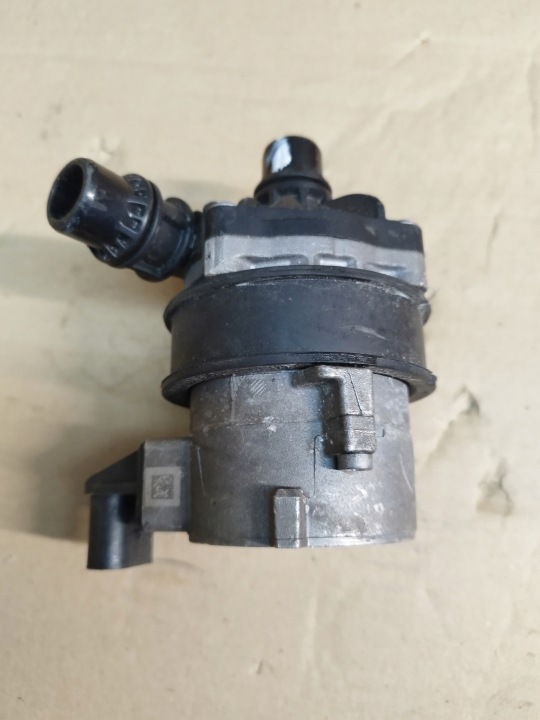 фото №15, Mercedes w213 w253 помпа основний  a0005003286