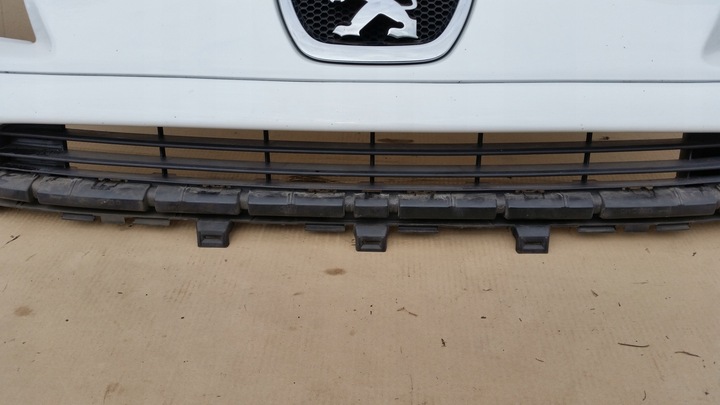 фото №7, Решітка решітка радіатора планка peugeot partner iii 2008- 9682192380 біла запчастина