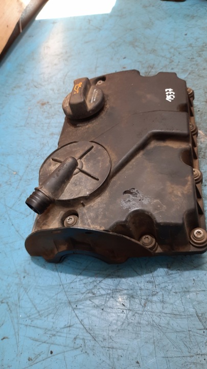 фото №4, Крышка клапанов 045103475c vw polo iv 1.4 tdi