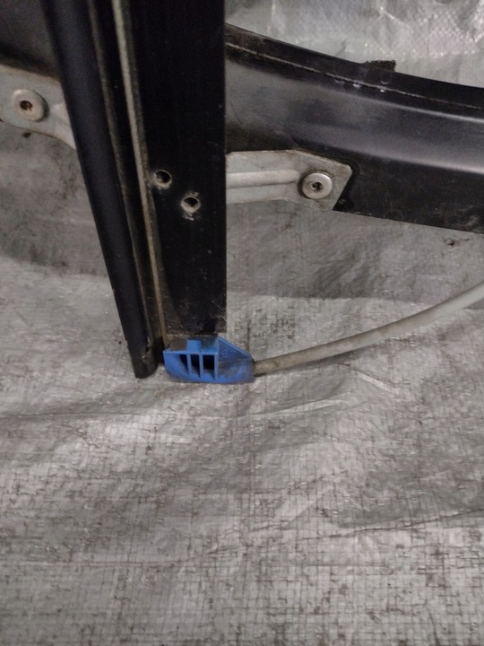 фото №9, Рамка, підйомник вікна праві зад audi a3 8l 5d