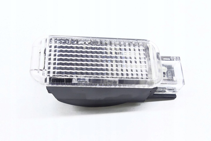 фото №1, Audi a6 c7 4g рестайлинг 68km лампа внутренняя