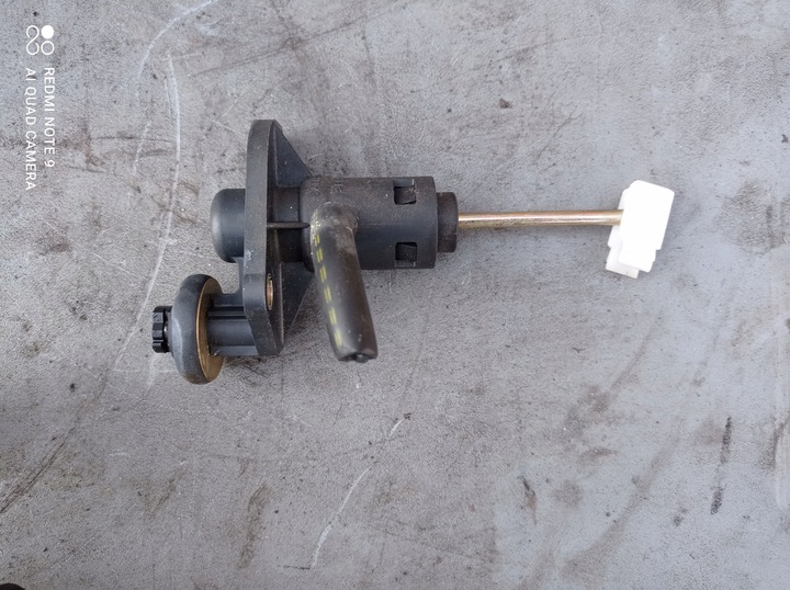 фото №1, Помпа зчеплення audi a4 b6 8e1721401s