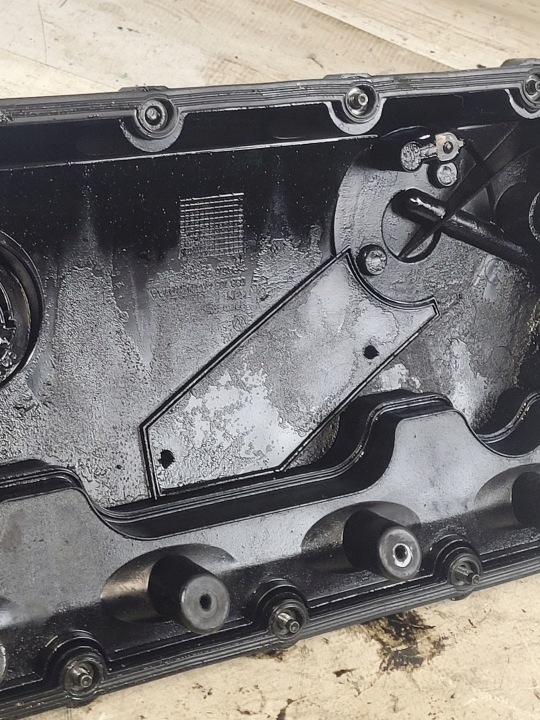 фото №12, Кришка клапанів oem номер 038103469aj volkswagen bora 1.9tdi 01r.