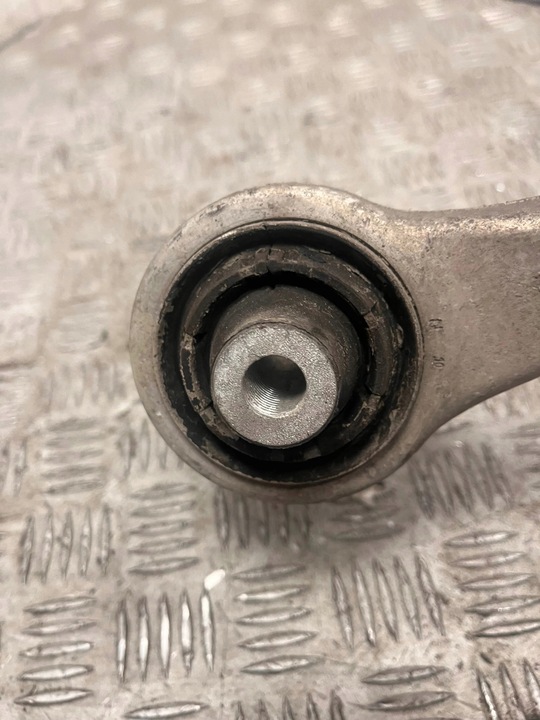 фото №13, Амортизатор поворотный кулак рычаг правые bmw m5 f10