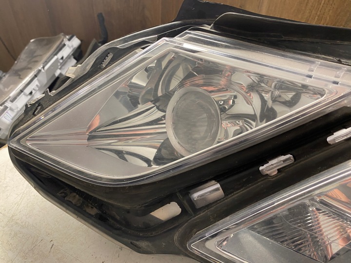 фото №5, Mercedes w212 лампа левый перед ксенон