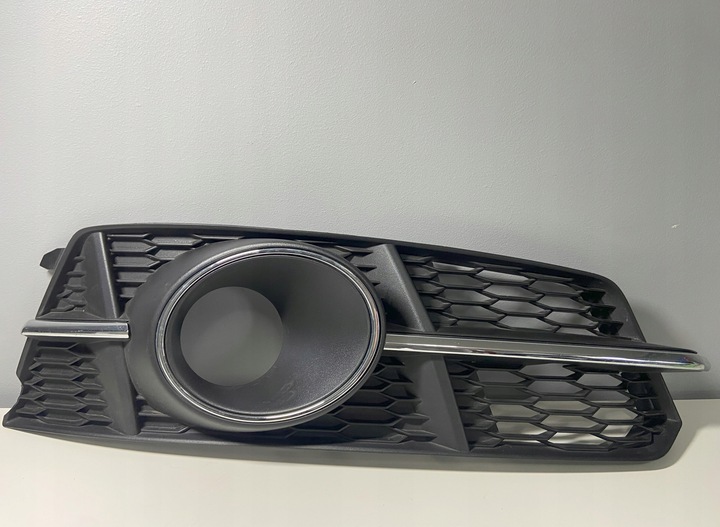 фото №1, Audi a6 c7 s-line рестайлинг решётка бампера правая 4g0807682ap