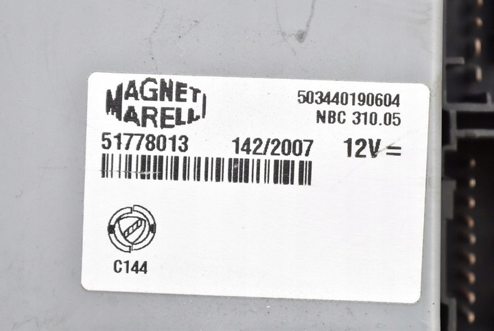 фото №15, Коробка запобіжників 51778008 fiat linea 1.4 8v 77 km 06-12