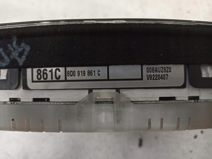 фото №8, Audi a4 b5 1.6b спідометр  прилади 8d0919861c au-0009-001