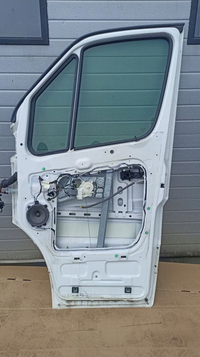 фото №7, Правая дверь перед передние vw crafter рестайлинг sprinter 906 a10