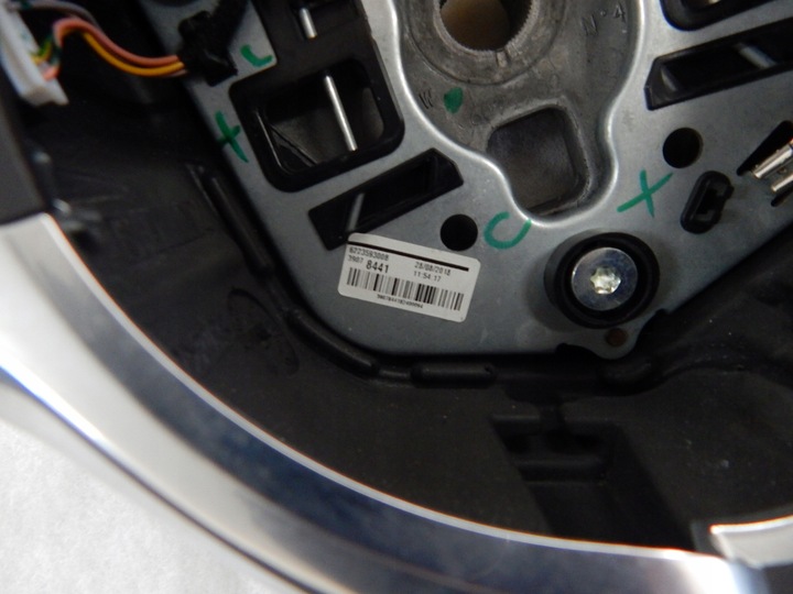 фото №10, Opel adam - кермо шкіра мультифункція круїз-контроль оригінал гарна