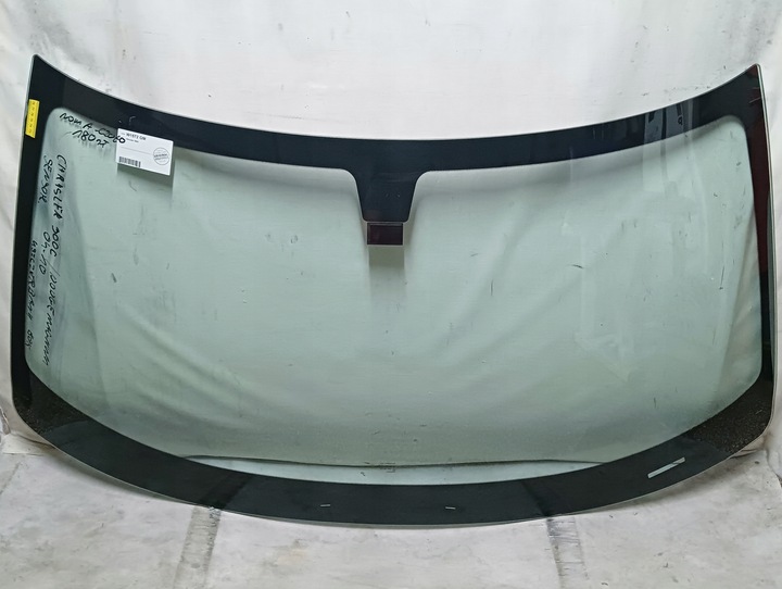 фото №1, Стекло передняя chrysler 300c 2004-10 датчик