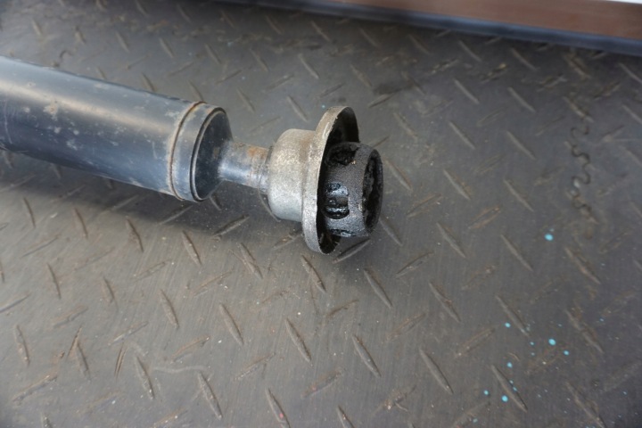 фото №5, Audi a4 b8 вал привідний 2.7tdi 3.0tdi 8k0521101b