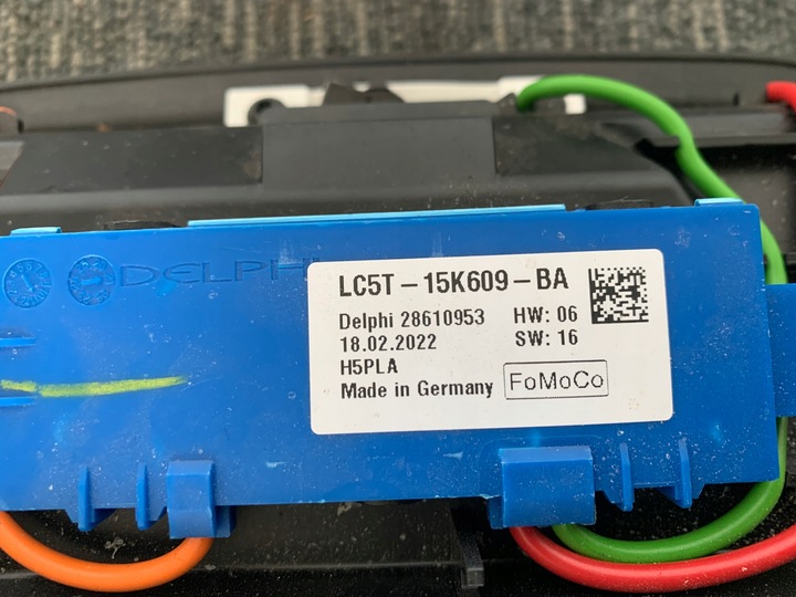 фото №14, Ford mustang mach-e gt чёрная лампа потолок кабины интерьера оригинал