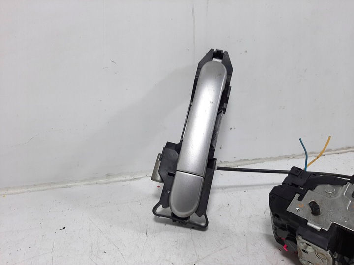 фото №9, Nissan note e11 1.5dci 07r замок дверь ручка правые зад 6pin