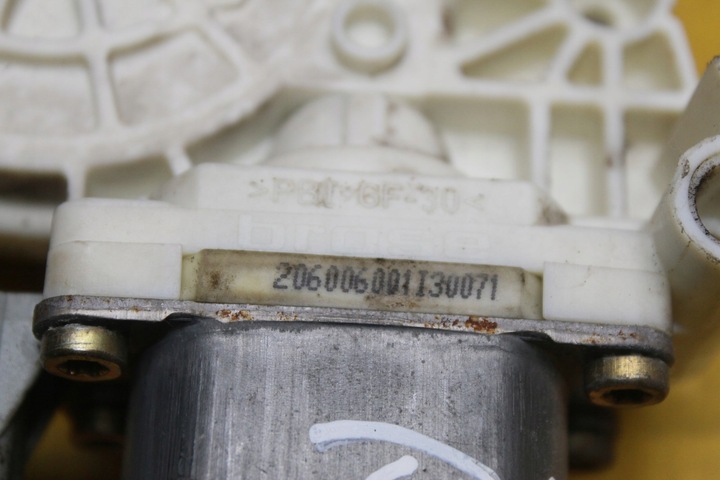 фото №6, Двигунчик скла правий перед 607 9629156280