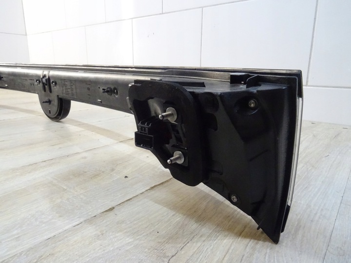 фото №9, Vw id4 лампа накладка задня зад 11a945093 llu