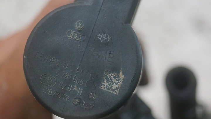 фото №6, Планка вприскувальний audi a4 b8 2.0 tdi 03l130089q