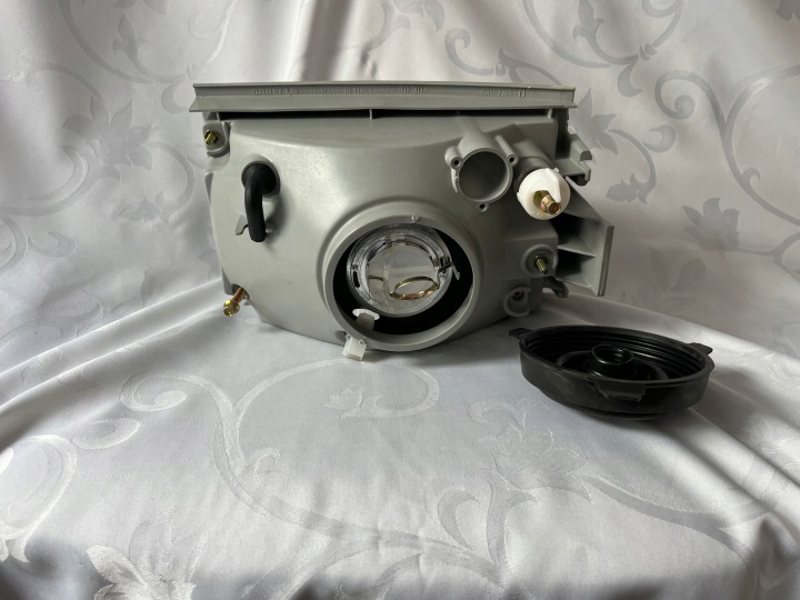 фото №10, Фара carello h4 праве fiat croma 1986-1990