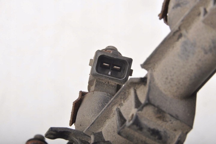 фото №9, Renault thalia ii 1.2 планка вприскувальний форсунка 8200292590