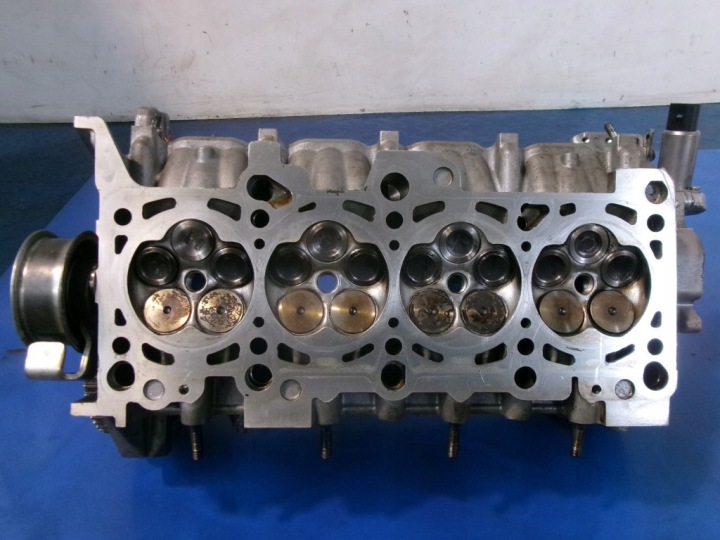 фото №6, Audi a4 b6 2.0 20v 130km головка двигателя 06b103373am alt валы