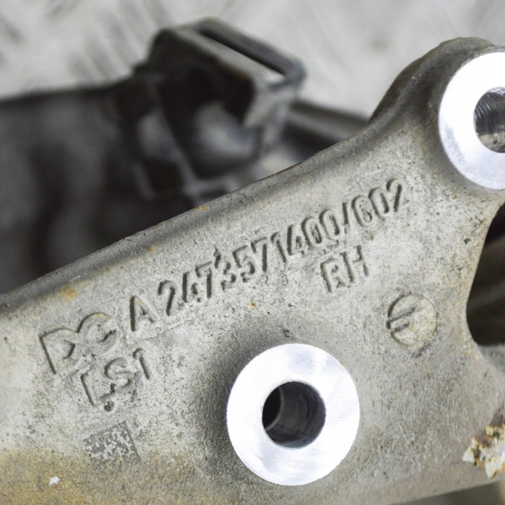 фото №7, Mercedes-benz b w247 2019 правая сторона ступица колёса заднего