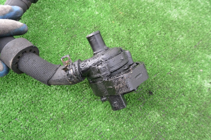 фото №5, Дополнительный насос воды 3.0 cdi v6 mercedes x164 w164