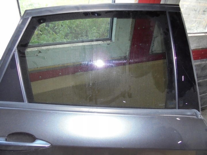 фото №1, Bmw f45 2er скло двері задніх правих 7374682