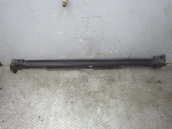 фото №1, Mazda mx-30 21r планка порогова права na поріг правий накладка