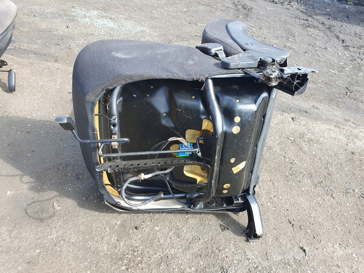 фото №8, Фара лампа ліва перед audi 100 сигара c3 kwadraciak 1.8 b фото