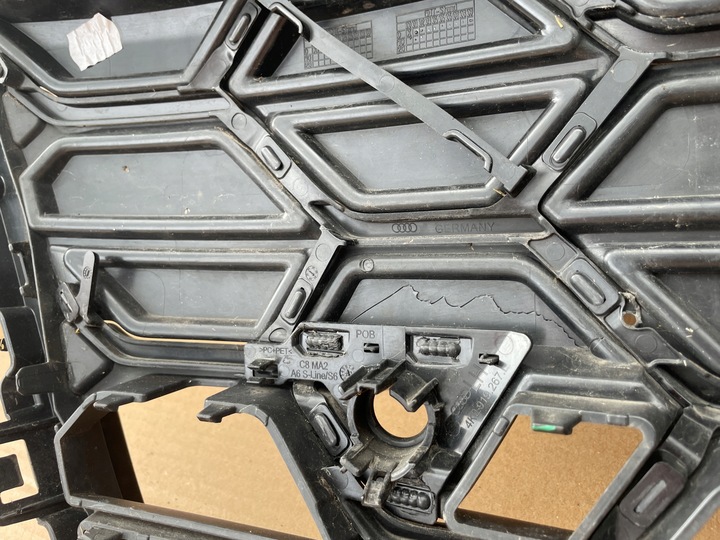 фото №13, Решётка радиатор решётка радиатора audi a6 c8 4k0 рестайлинг s-line acc pdc камера 4k0853651t