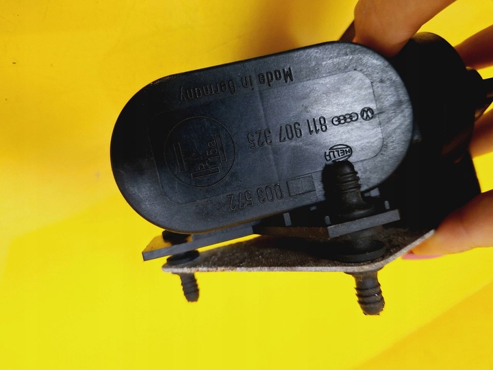 фото №8, Помпа замка центрального 811907325 audi a6 c4 nr48