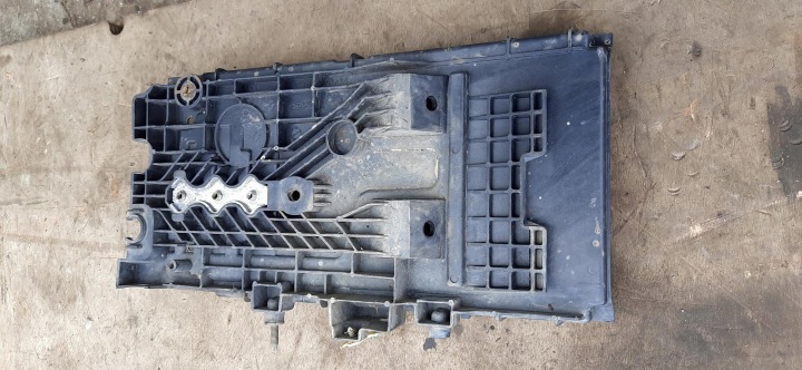 фото №5, Основание акумулятора ford mondeo mk5 dg93-10723-a