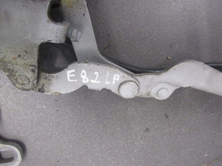 фото №4, Петля петлі капота кришки двигуна bmw e82 354