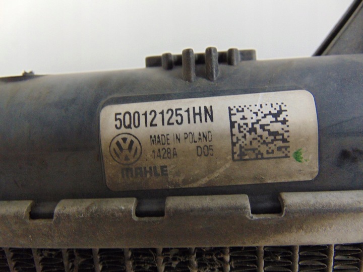 фото №16, Радиаторов воды vw golf audi a3 q3 skoda superb 5q0121251hn