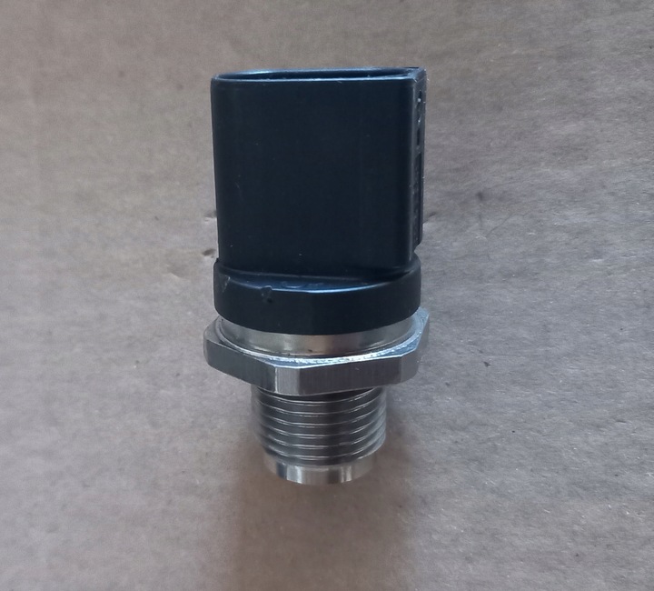 фото №1, Датчик тиску пального common rail 0281002948