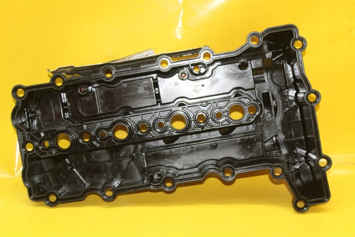 фото №10, Крышка клапанов 55598449 astra k 1.6 cdti