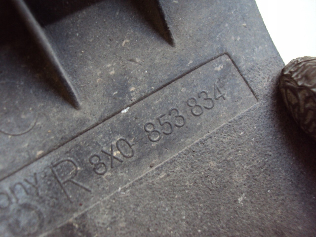 фото №3, Брызговик правые зад audi a1 sportback 1.6 tdi