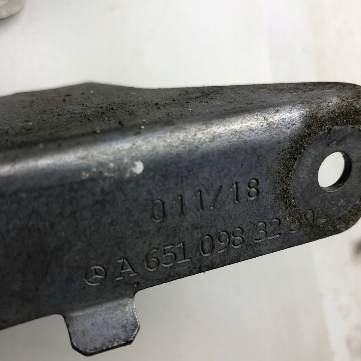 фото №6, Лапи тримач зачіп mercedes sprinter vito 2.2 2018