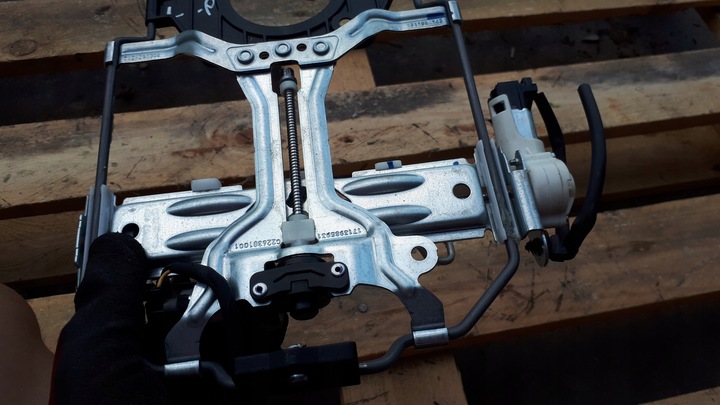 фото №7, A5 8w підлокітник lędźwi каркас 3q0881879g