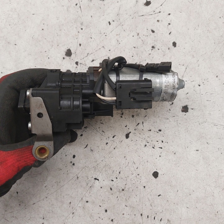 фото №6, Bmw e60 моторчик круиз-контроля 1171701