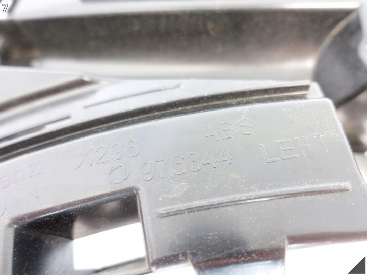 фото №8, Mercedes eqs x296 amg 22- ползун крепление w бампер левый зад a2968805100